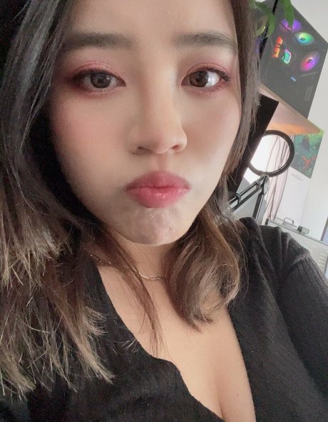 Nacktes geleaktes OnlyFans-Foto von Xktie