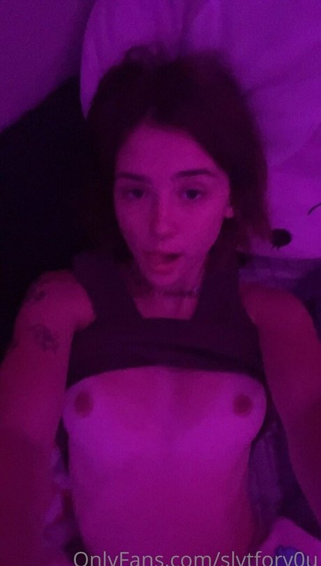 Nacktes geleaktes OnlyFans-Foto von Slvtfory0u