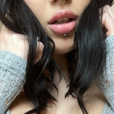 Nacktes geleaktes OnlyFans-Foto von Willow Harper