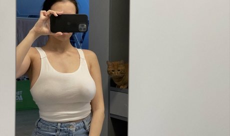 Nacktes geleaktes OnlyFans-Foto von Kamilla Karieva