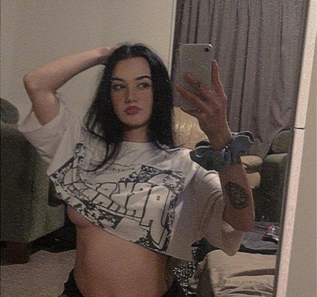 Nacktes geleaktes OnlyFans-Foto von Itskaylabxbe