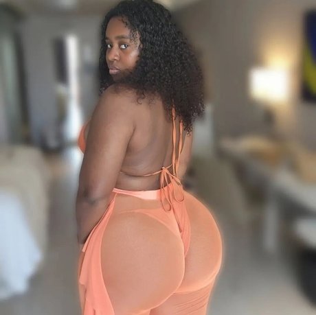 Nacktes geleaktes OnlyFans-Foto von Chocolateleia