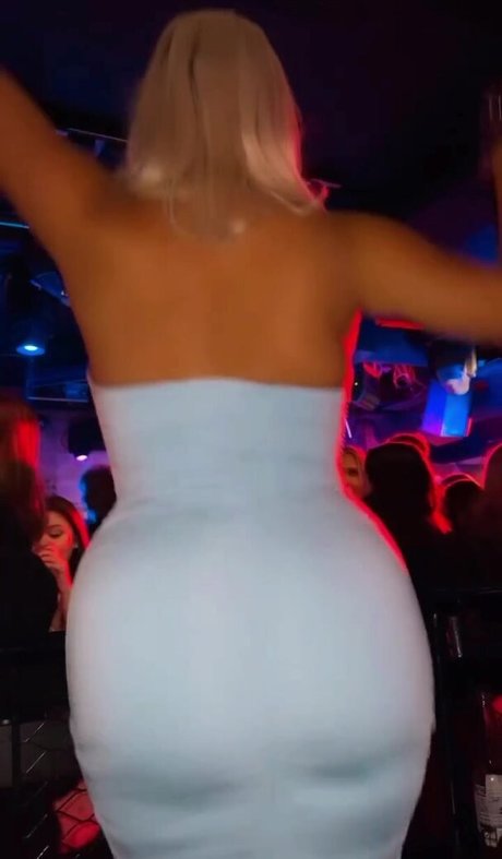 Nacktes geleaktes OnlyFans-Foto von Perusamma