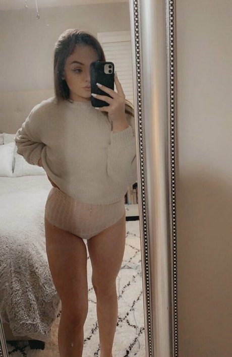 Nacktes geleaktes OnlyFans-Foto von Alorafree