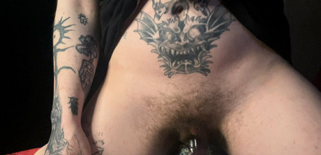Nacktes geleaktes OnlyFans-Foto von Satansmaster