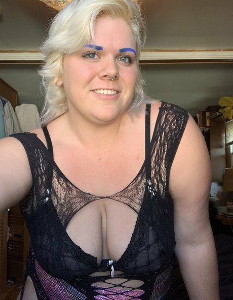 Nacktes geleaktes OnlyFans-Foto von Guttermeatfree