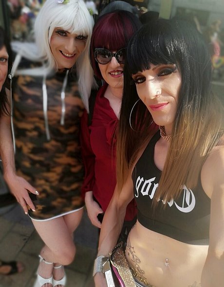 Nacktes geleaktes OnlyFans-Foto von Translolaperron
