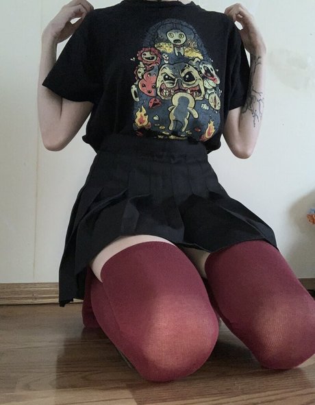 Nacktes geleaktes OnlyFans-Foto von Erasedweeaboofree