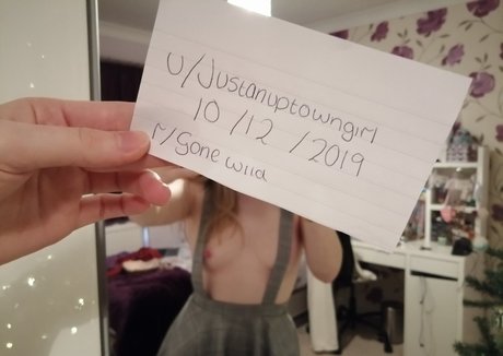 Nacktes geleaktes OnlyFans-Foto von Justanuptowngirl