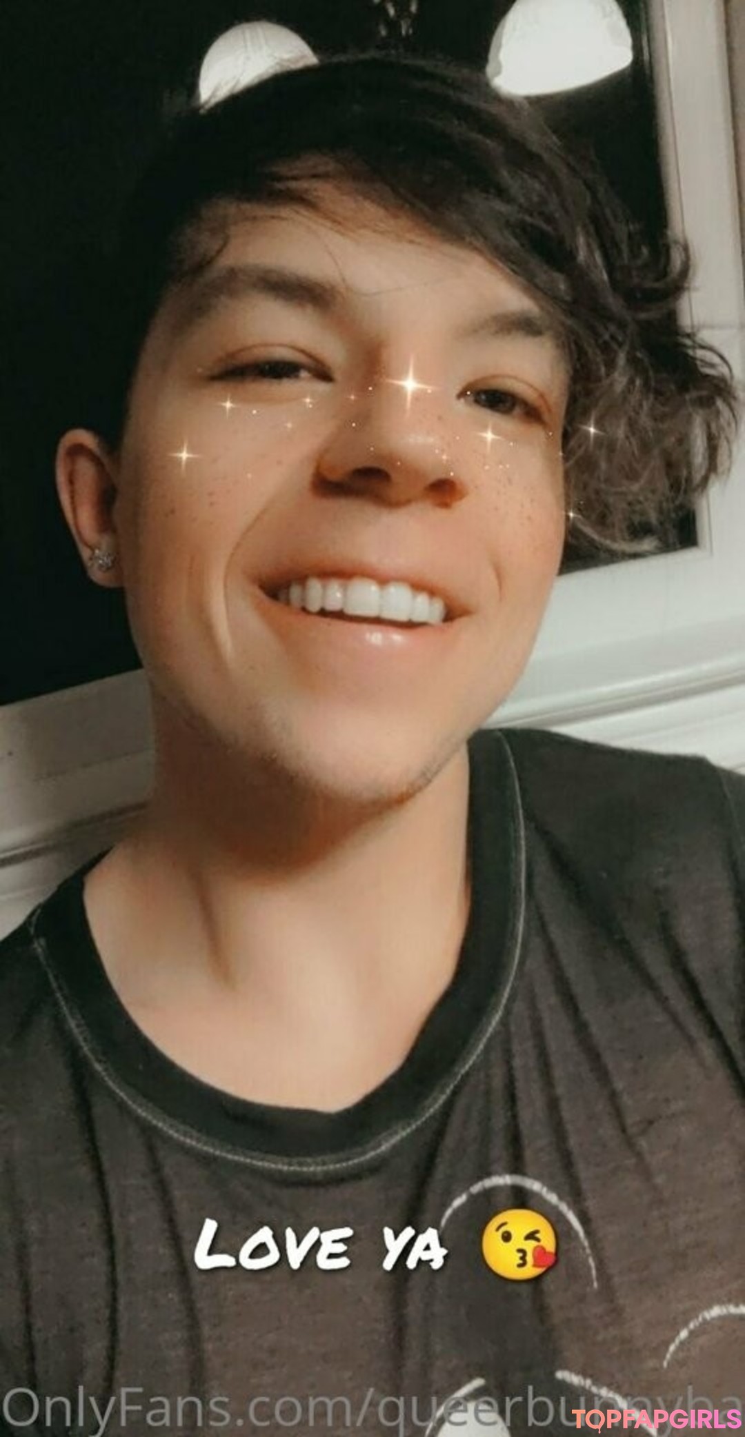 Nacktes geleaktes OnlyFans-Foto von Queerbunnybabe #1217