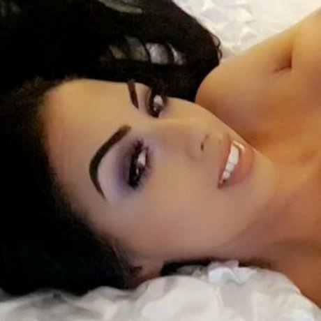 Nacktes geleaktes OnlyFans-Foto von English Teacola Rose