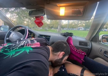 Nacktes geleaktes OnlyFans-Foto von Lovelylov3r