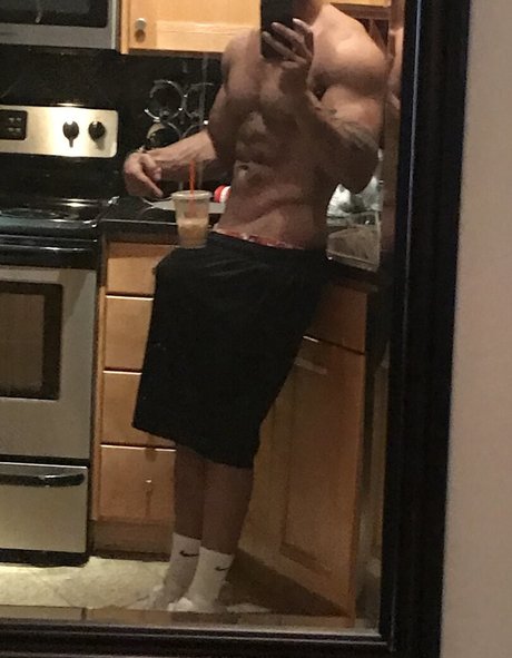 Nacktes geleaktes OnlyFans-Foto von Thefackelmayer