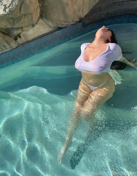 Nacktes geleaktes OnlyFans-Foto von Devereuxquinn