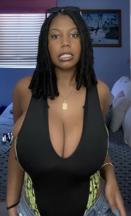 Nacktes geleaktes OnlyFans-Foto von Jaduhhbooo