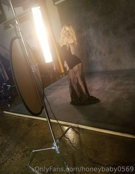 Nacktes geleaktes OnlyFans-Foto von Honeybaby0569