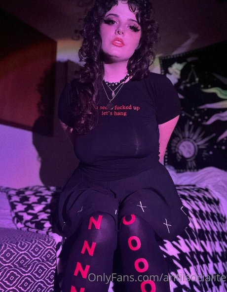 Nacktes geleaktes OnlyFans-Foto von Antiisocialite