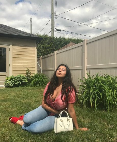 Nacktes geleaktes OnlyFans-Foto von Nada C