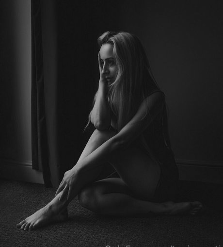Nacktes geleaktes OnlyFans-Foto von Taniaaresti