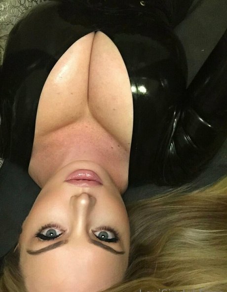 Nacktes geleaktes OnlyFans-Foto von Lexisindel