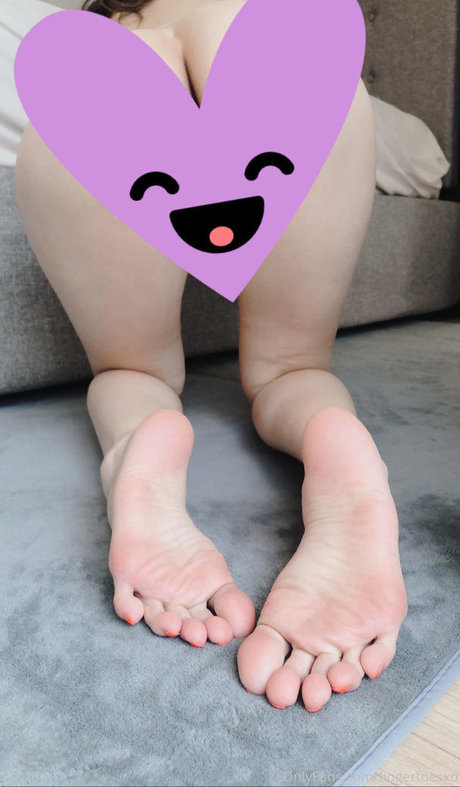 Nacktes geleaktes OnlyFans-Foto von Fingertoesxo