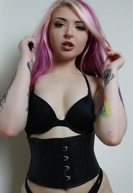 Alicephantomfree