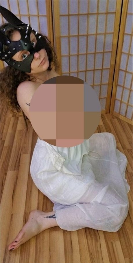 Nacktes geleaktes OnlyFans-Foto von Freecryptika