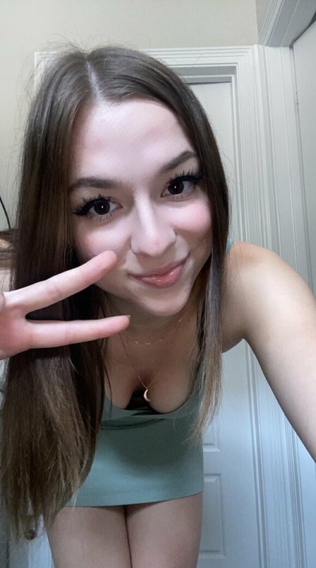 Nacktes geleaktes OnlyFans-Foto von Tinastoopider