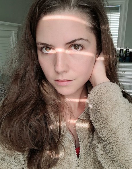 Trickyalice6