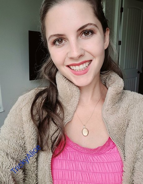 Trickyalice6