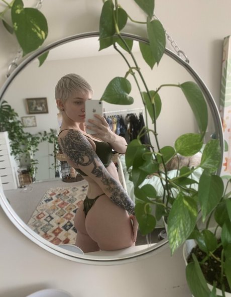 Nacktes geleaktes OnlyFans-Foto von Samanthaknoxxoxo
