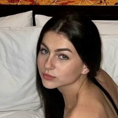 Nacktes geleaktes OnlyFans-Foto von Saffron Healey