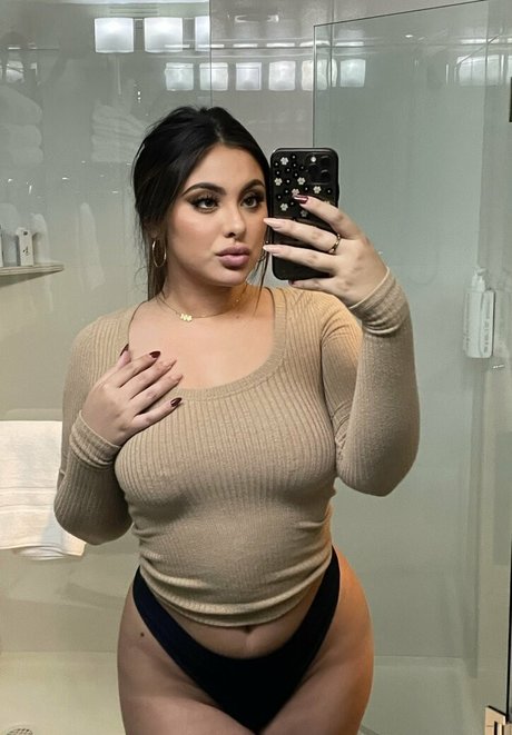 Nacktes geleaktes OnlyFans-Foto von Lovelinny