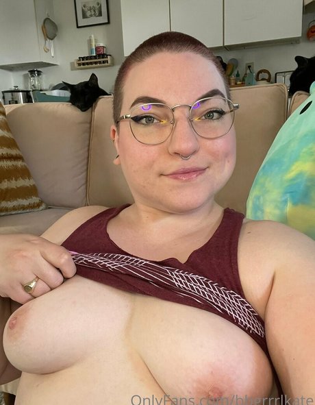 Nacktes geleaktes OnlyFans-Foto von Bbgrrrlkate