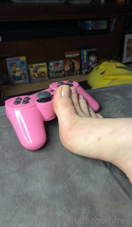 Nacktes geleaktes OnlyFans-Foto von Dbzgothfree