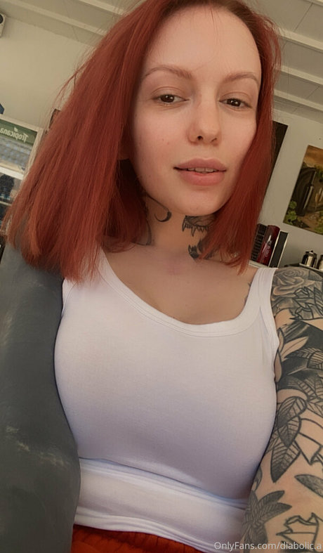 Nacktes geleaktes OnlyFans-Foto von Teenaxx