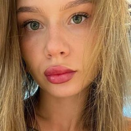 Nacktes geleaktes OnlyFans-Foto von Sayonaramollyfree