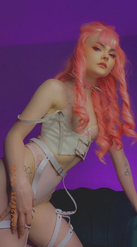 Nacktes geleaktes OnlyFans-Foto von Lovelybedhead