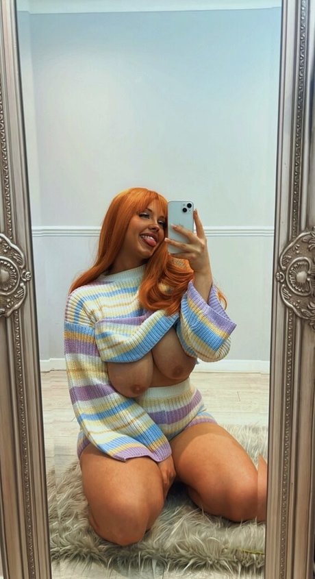 Nacktes geleaktes OnlyFans-Foto von Molly Brash