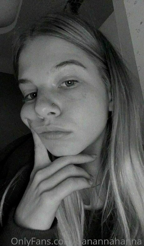 Nacktes geleaktes OnlyFans-Foto von Banannahanna