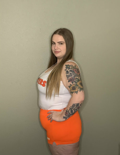 Nacktes geleaktes OnlyFans-Foto von Burstingbabe