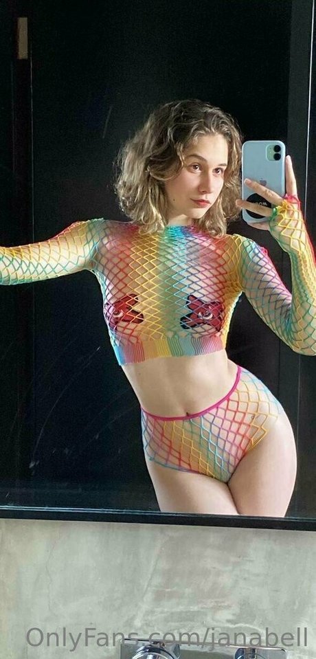 Nacktes geleaktes OnlyFans-Foto von Janabell