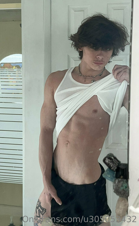 Nacktes geleaktes OnlyFans-Foto von Freemrbubble
