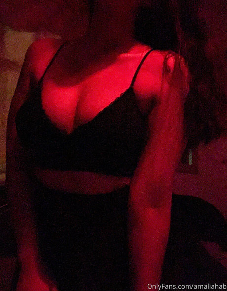 Nacktes geleaktes OnlyFans-Foto von Amaliahab