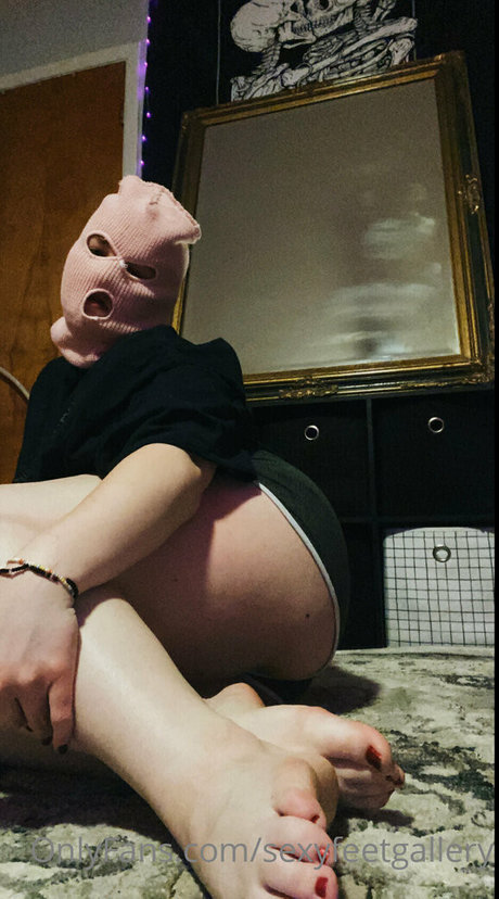 Nacktes geleaktes OnlyFans-Foto von Sexyfeetgallery