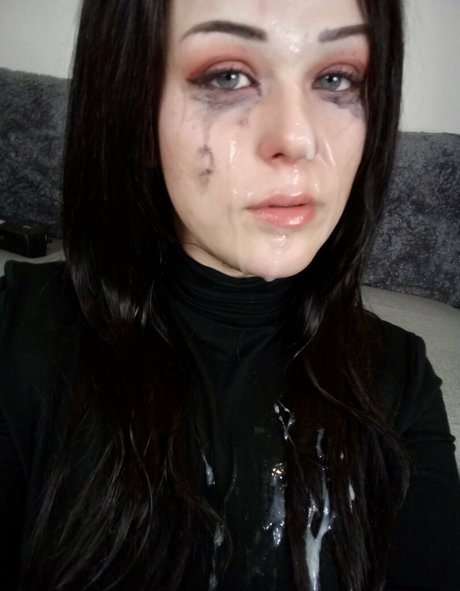 Nacktes geleaktes OnlyFans-Foto von Trashbuns