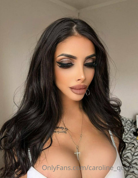 Nacktes geleaktes OnlyFans-Foto von Caroline Queen