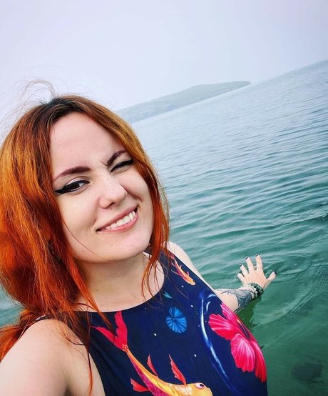 Nacktes geleaktes OnlyFans-Foto von Alina Gingertail