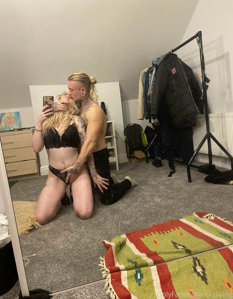 Nacktes geleaktes OnlyFans-Foto von Elizaking