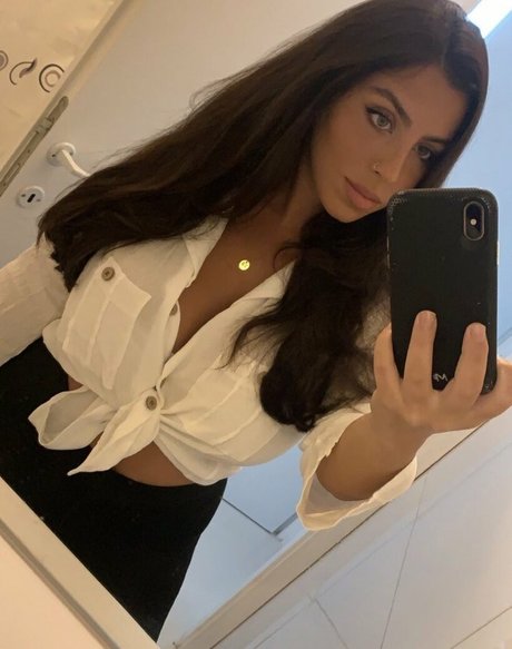 Tami Bar